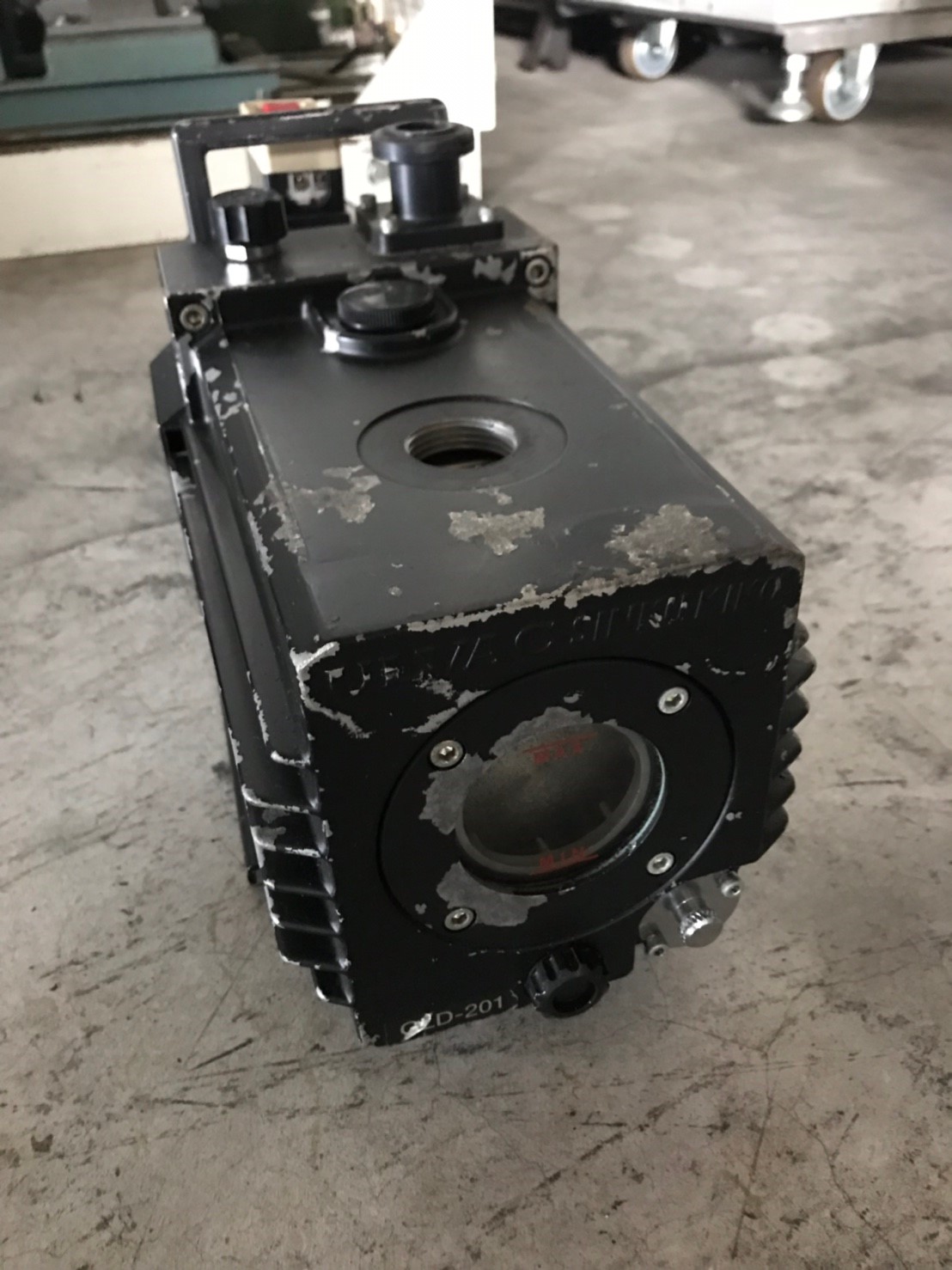 ULVAC GLD-201 Rotary Pump image