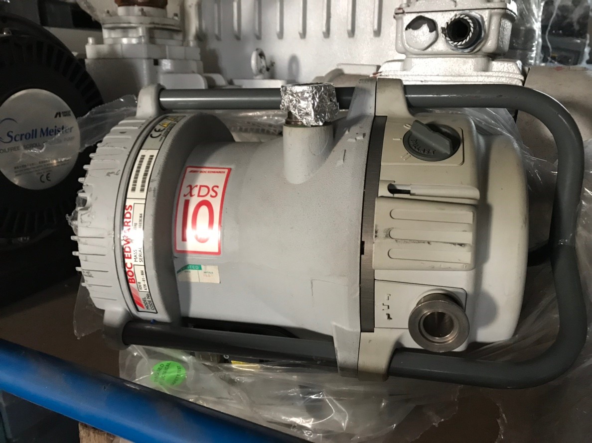 EDWARDS XDS 10 Scroll Pump image