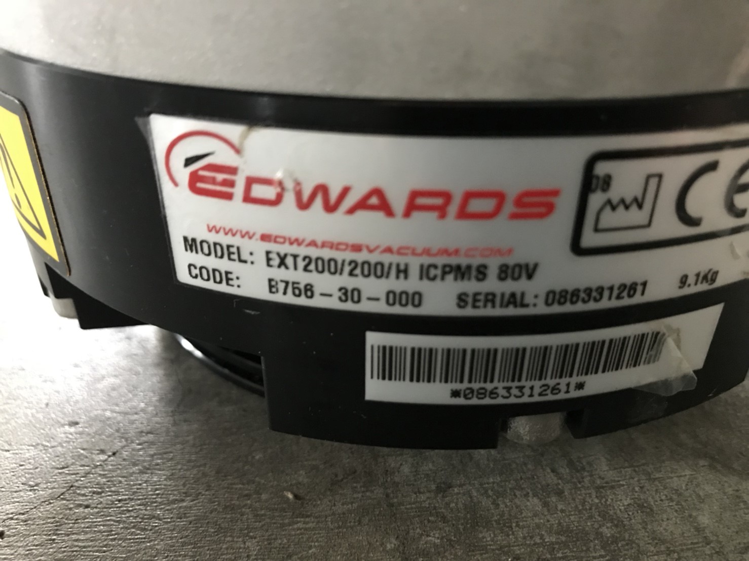 EDWARDS EXT200 Turbo Pump image