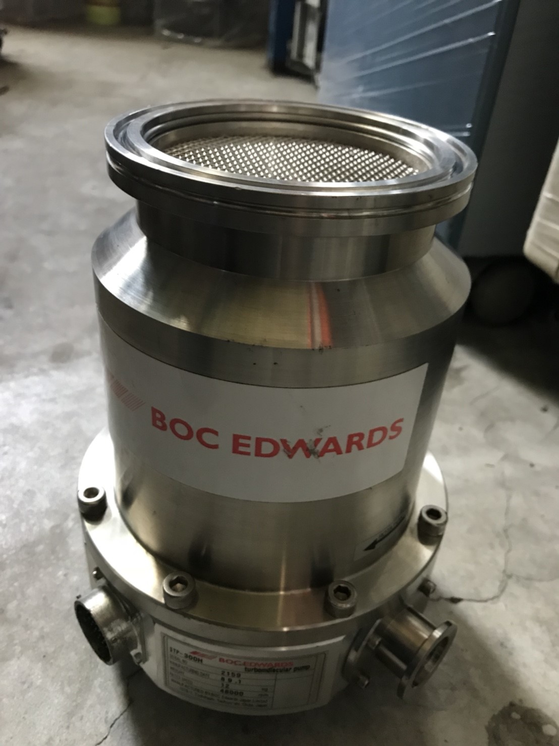 EDWARDS STP-300H Turbo Pump image