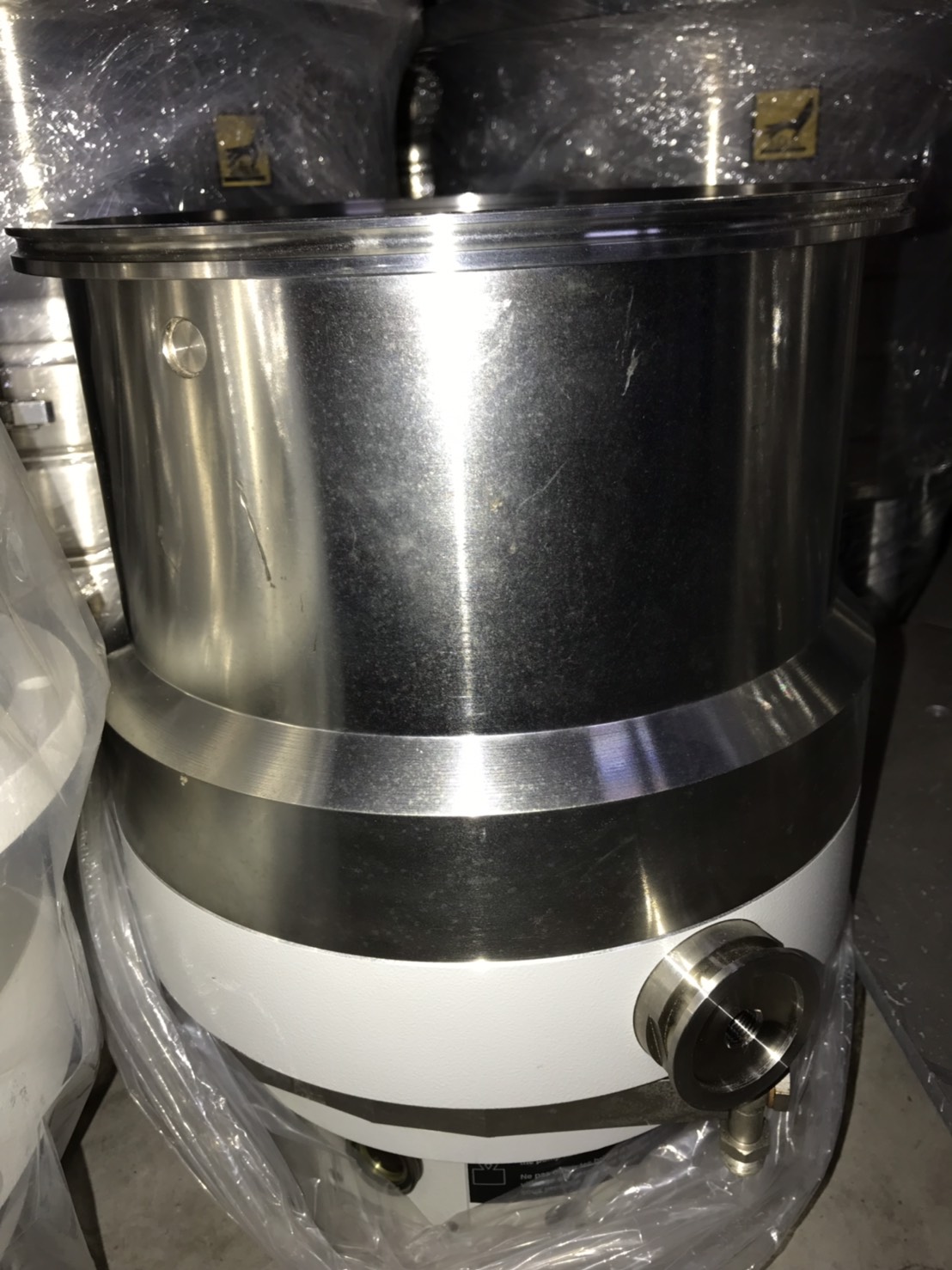 PFEIFFER VACUUM TMH-1600 SG turbo pump image