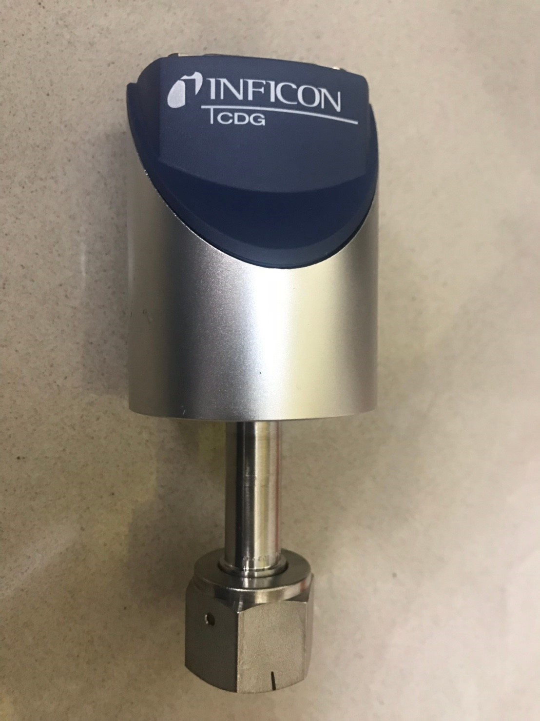 INFICON CDG025D Vacuum Gauge image