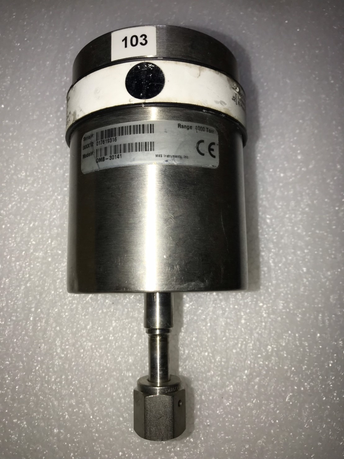 MKS Baratron Capacitance Manometer DMB-30141 1000Torr image