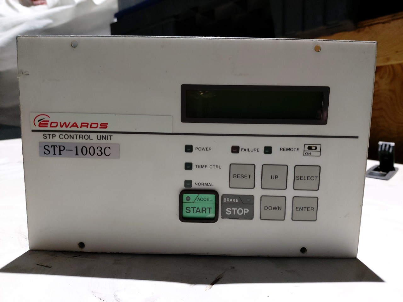EDWARDS STP-1003C turbo pump controllers image