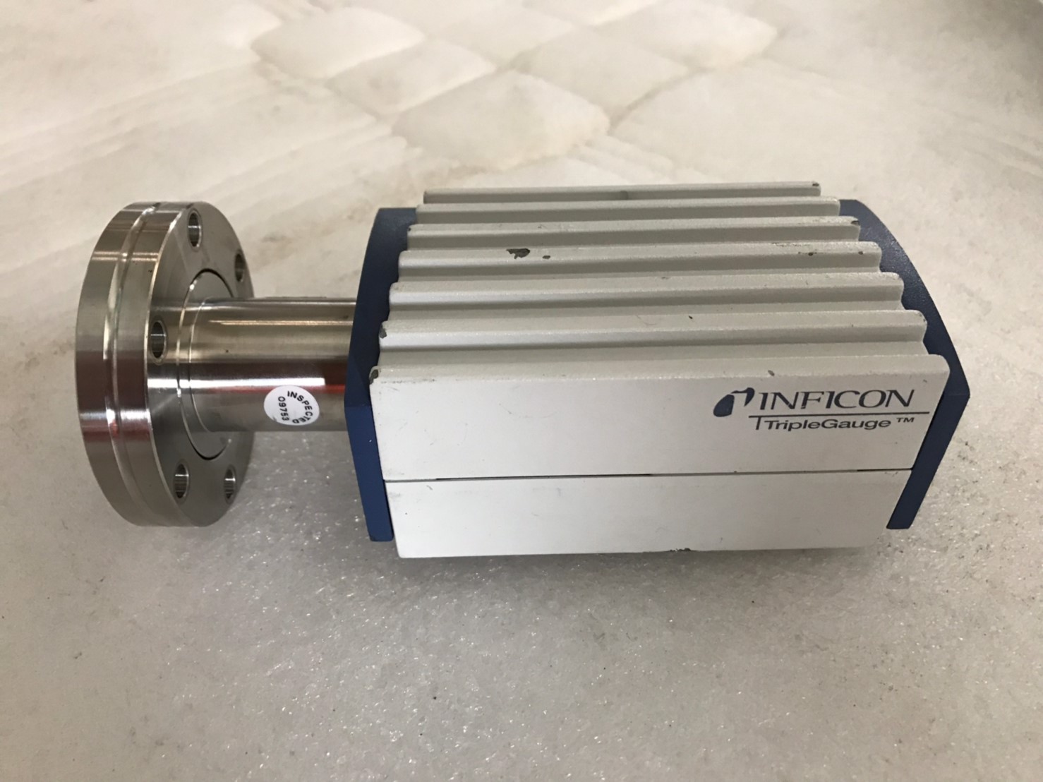 INFICON BCG450-SD Vacuum Gauge image