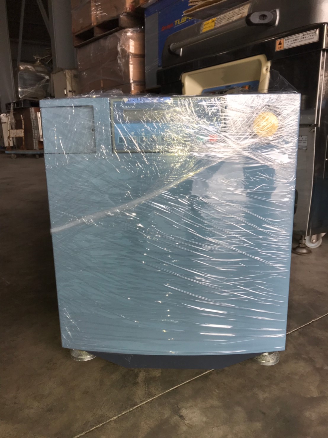 ULVAC HR90 Dry Pump image