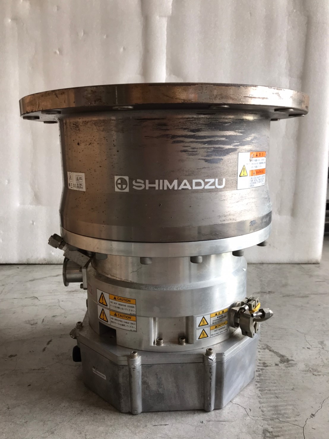 SHIMADZU TMP-V3304LM Turbo Pump image