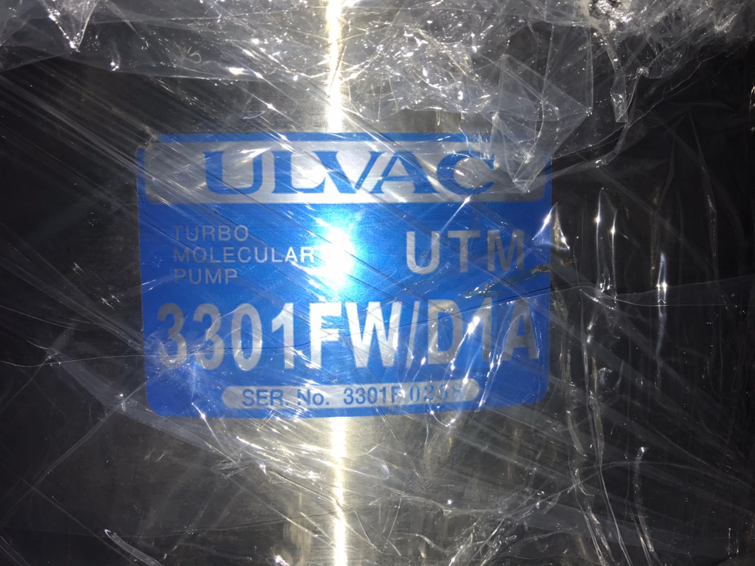 ULVAC UTM-3301FW / D1A Turbo Pump image