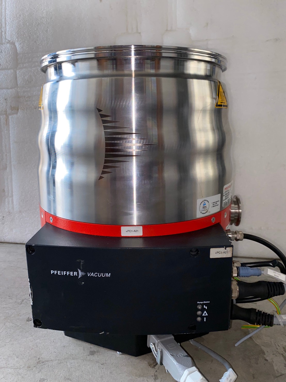 PFEIFFER VACUUM HiPace 2400 MC DN 250 ISO-K Turbo Pump image