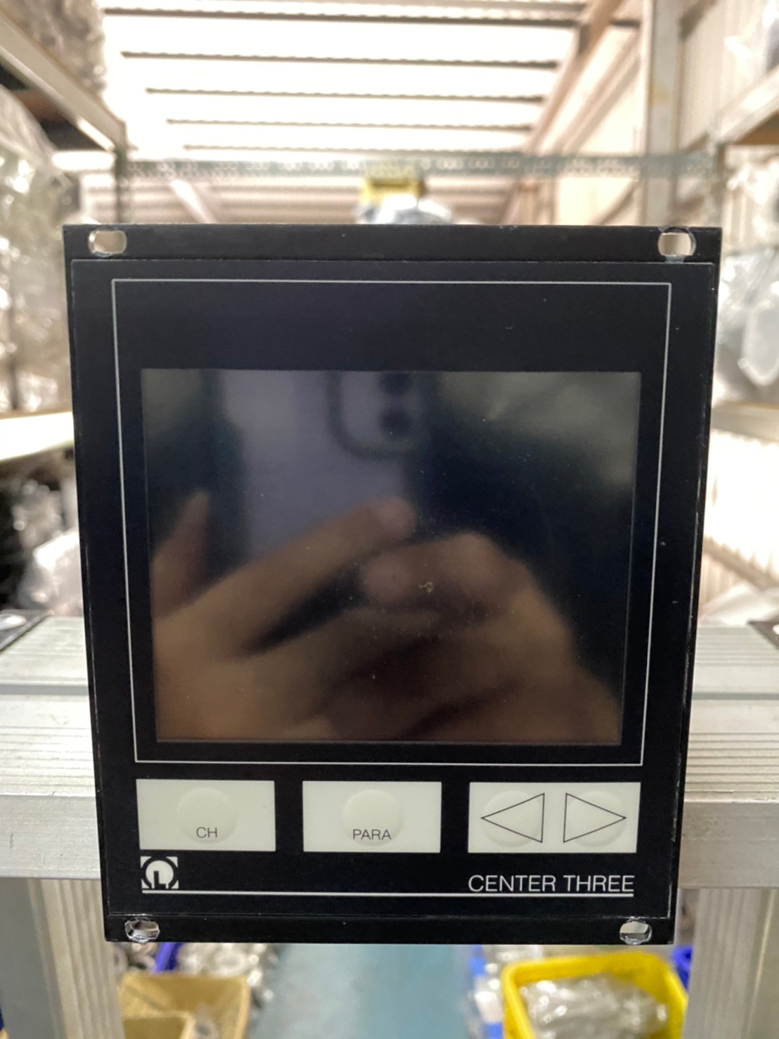 Leybold COMBIVAC CENTER THREE Vacuum Gauge Controller image
