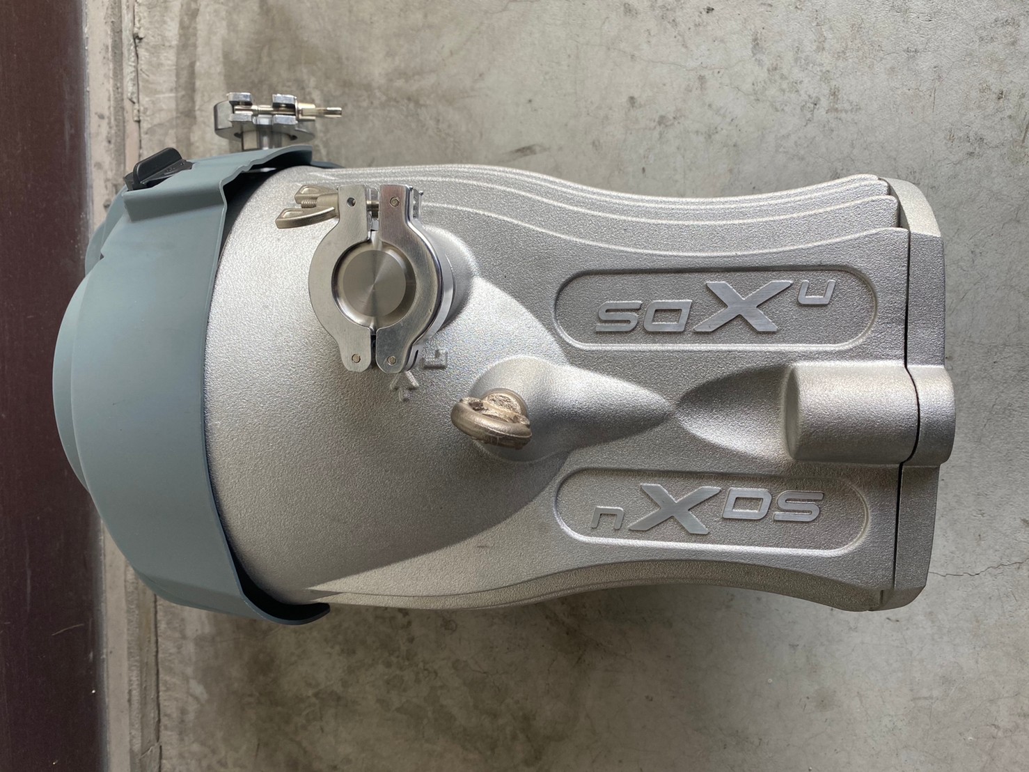 EDWARDS nXDS10iC scroll pump image