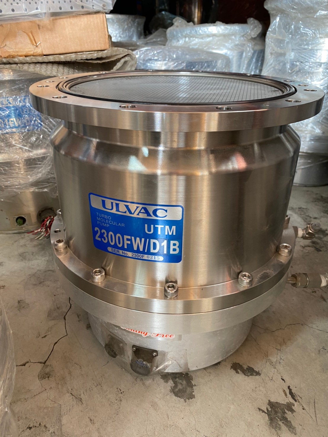 ULVAC UTM-2300FW / D1B turbo pump image