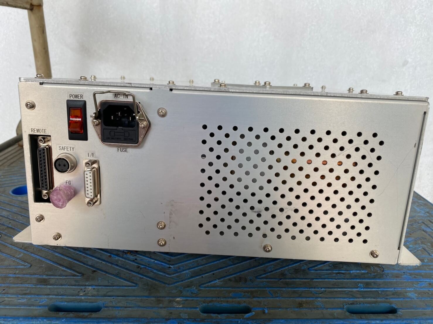 ADTEC  AMV-2000RA マッチングBOX 真空バリコン２個付き ADTEC AMV-2000RA マッチングBOX 真空バリコン2個付き - メルカリ